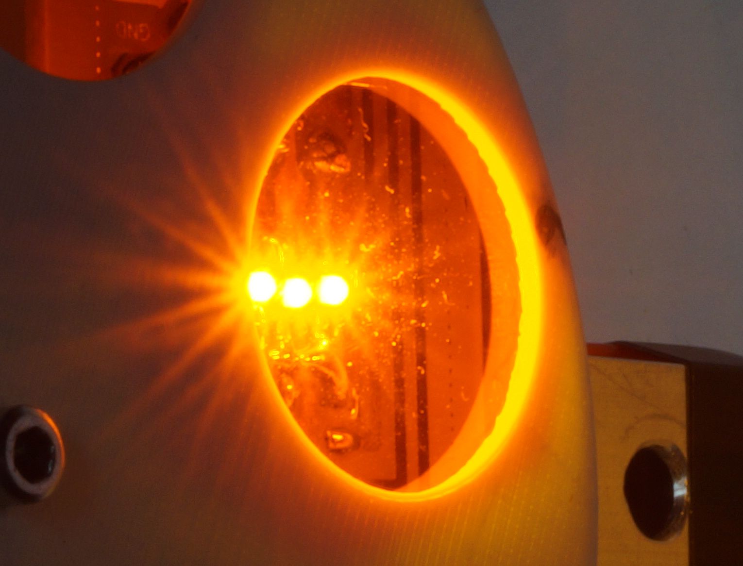 Lichttherapie im Rahmen der Behandlung vonPrototyp mit entwickelter LED-Leuchte soll die individualisierte Helligkeit und Farbwahrnehmung des Lichts ermöglichen.